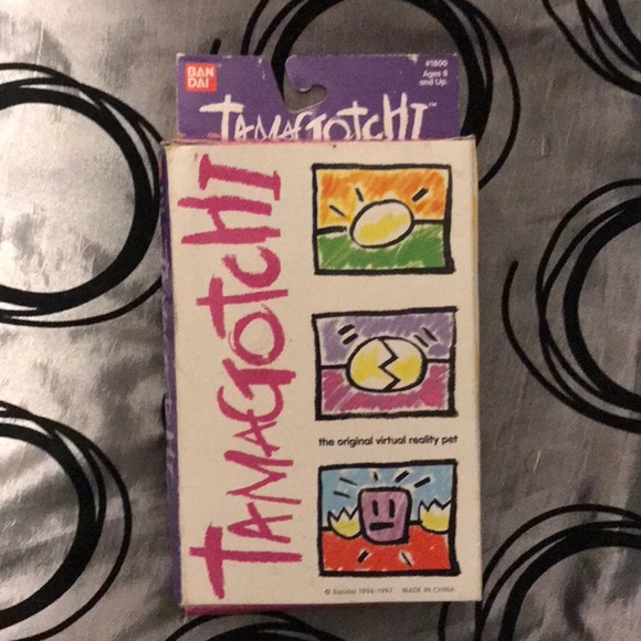 1997 Bandai Original TAMAGOTCHI Virtual Pet #1800 - Picture 2 of 6
